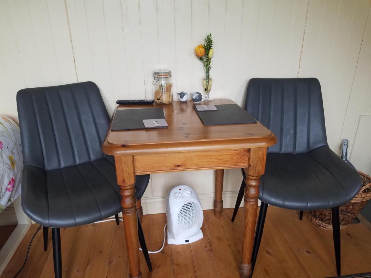 Rhydydefaid Cwt Clyd - Cosy Hut Villa Bala Kültér fotó